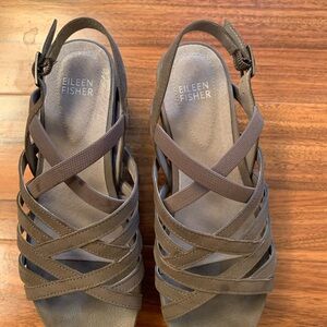 Eileen Fisher taupe brown leather strappy slingback platform sandals. Sz 6